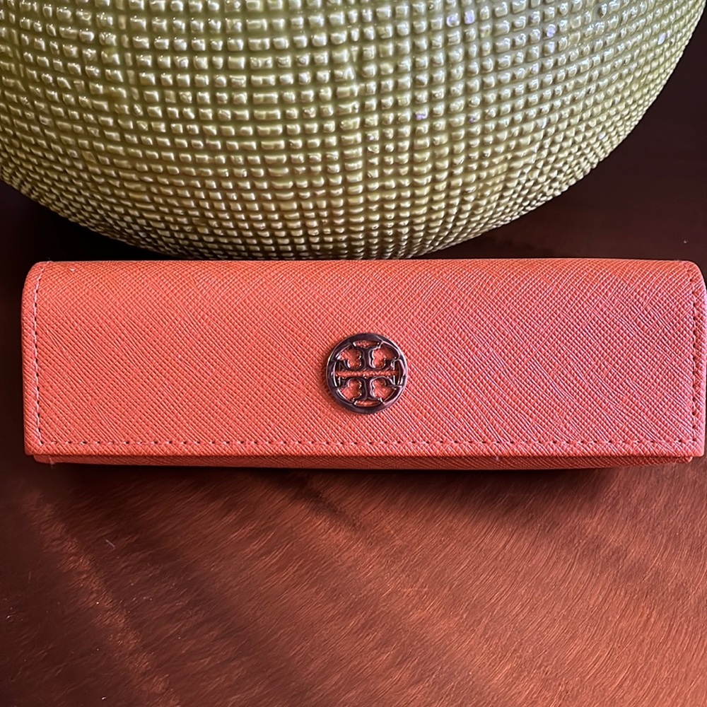 Authentic Tory Burch Saffiano Leather Tan Reading Glasses Case